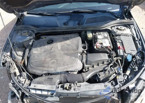 2015 Mercedes-Benz Cla 250 z USA, uszkodzony, nr VIN WDDSJ4EB3FN245822